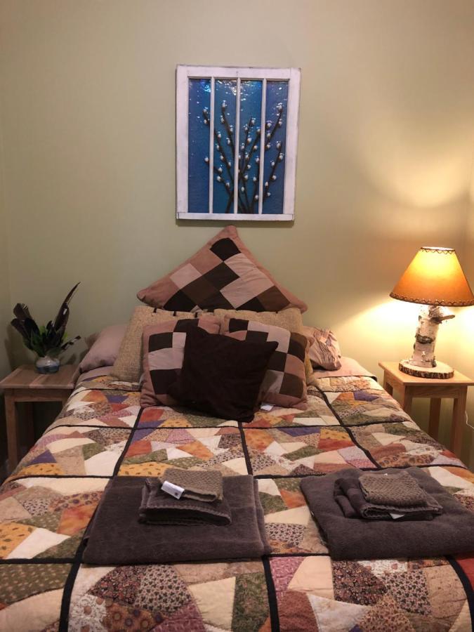 Pebble Springs Bnb Grand Beach Екстер'єр фото